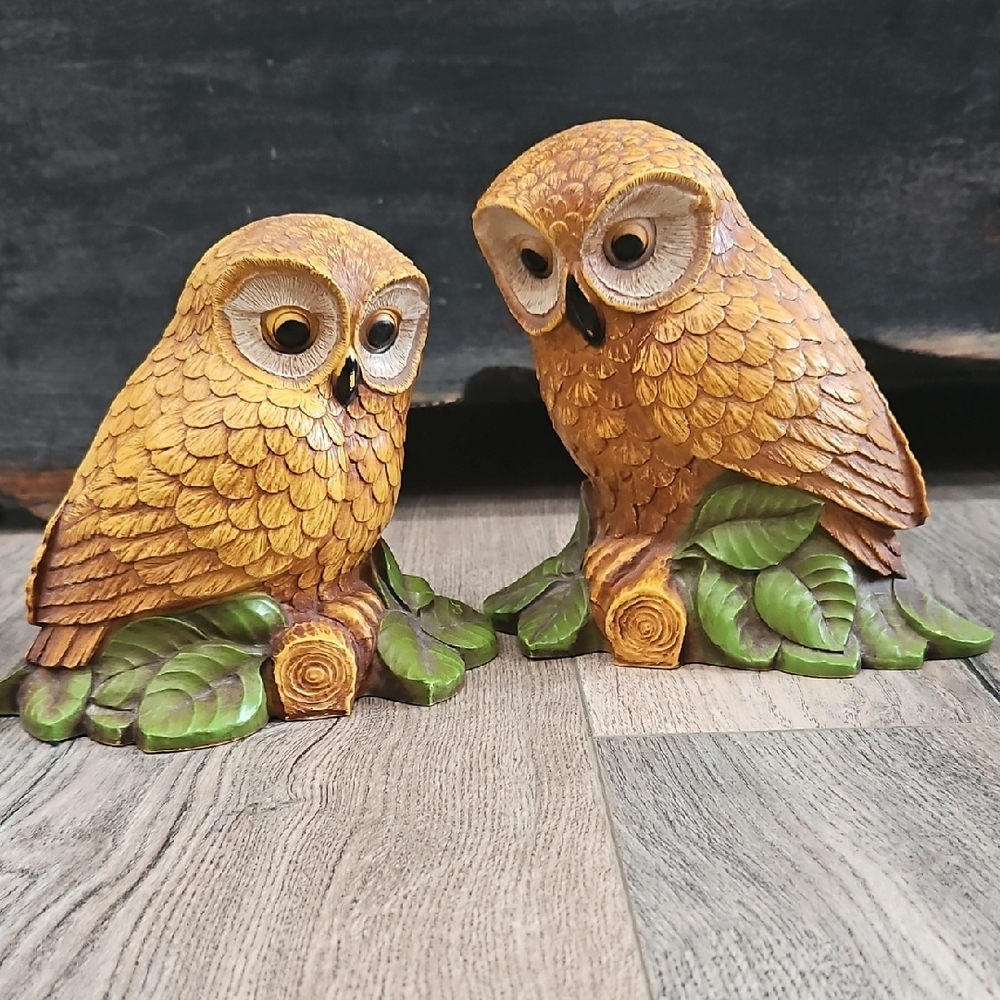 Charming Vintage Pair Of  Owls.